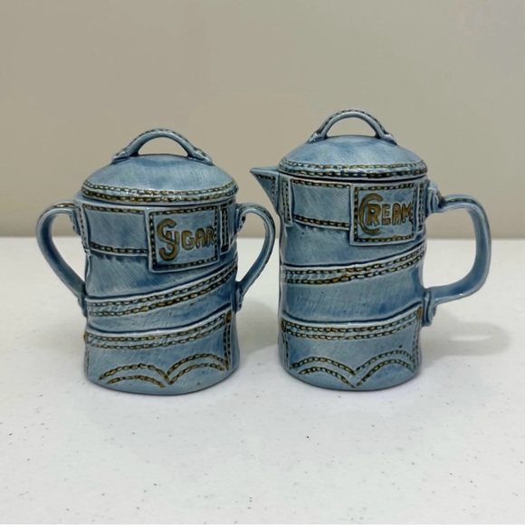 Vintage 1978 Ceramic Denim Blue Jean Creamer & Sugar Bowl w Lids Handmade RARE - Picture 1 of 12